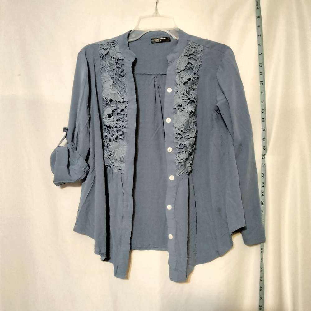 Love u. dear blue button down blouse top sz M EUC